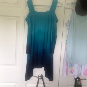 Light airy top with with open elbow sleeves